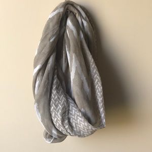 Infinity scarf